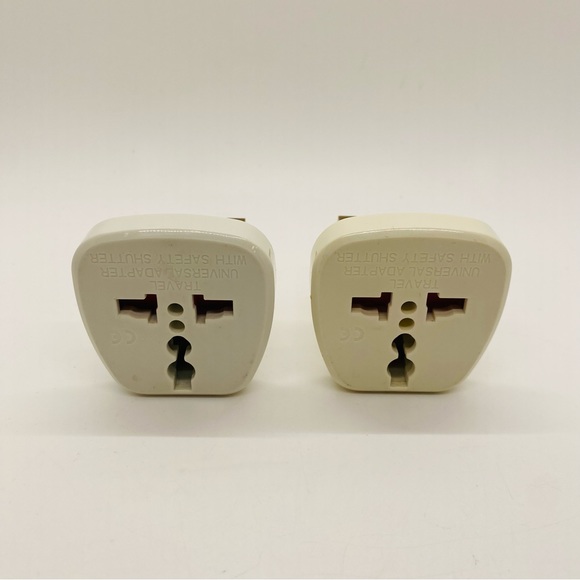 NWOT Travel Adapter US to UK/British Plug (2 in bundle) - Picture 1 of 7